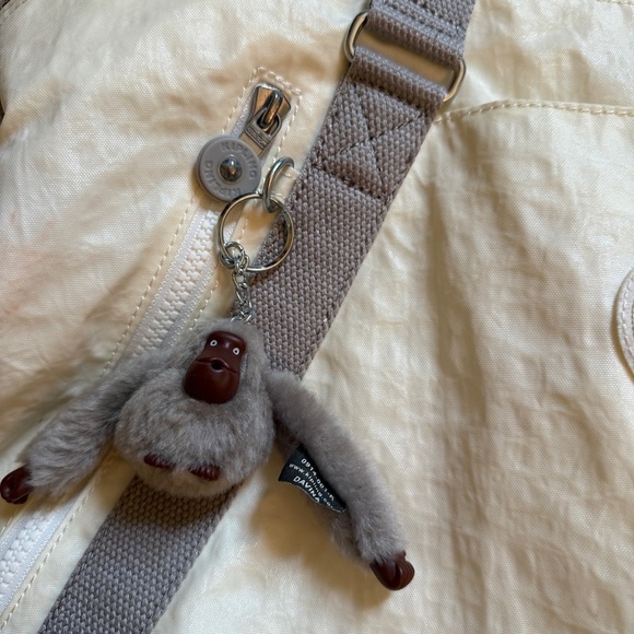 Kipling Cream and Gray Overnight Tote Bag - Picture 4 of 14